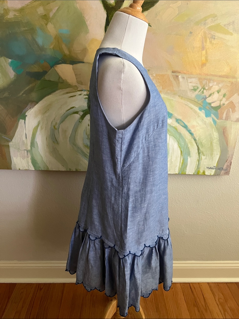 Ann Taylor Chambray Flounce Shift Dress size 4 scalloped - Picture 4 of 16